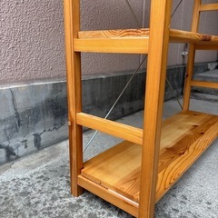無印良品のパイン材ユニットシェルフの画像
