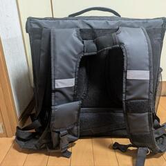 ウーバーイーツ　公式配達用バッグ　Uber eatsの画像