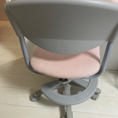 学習　椅子　ITOKI 回転　デスクチェアの画像