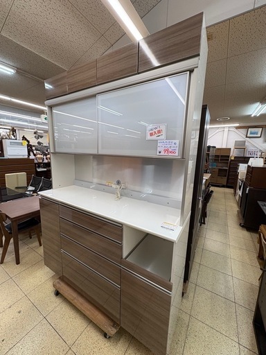 《リユースマン倉敷》パモウナ 大型キッチンボード 艶木目ブラウン 食器棚