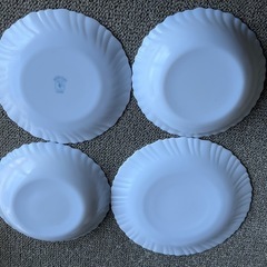 可愛いお皿セット4セットの画像