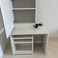 【取引中】LOWYA ドレッサー　の画像