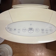 🌟高性能モデル！2014年製SHARP KI-DX70-W 加湿空気清浄機✨プラズマクラスターNEXT搭載／花粉・PM2.5対策にの画像