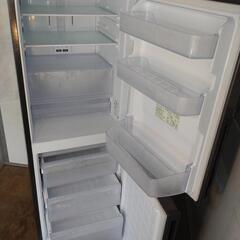シャープ2ドア大型冷蔵庫2020年製の画像