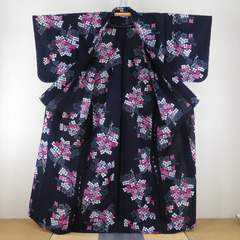 浴衣 女性ゆかた 紺色ｘ白色ｘピンク色 アジサイ模様 ぼかし染め コーマ地 綿 夏物 レディース 仕立て上がり 身丈159cm 【キモノオフ野々市若松店】の画像