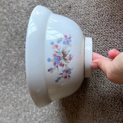 どんぶり皿蓋付き4セットの画像