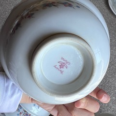 どんぶり皿蓋付き4セットの画像