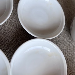 どんぶり皿蓋付き4セットの画像