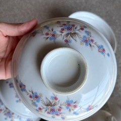 どんぶり皿蓋付き4セットの画像