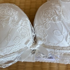 ブラ＆パンティーセットの画像