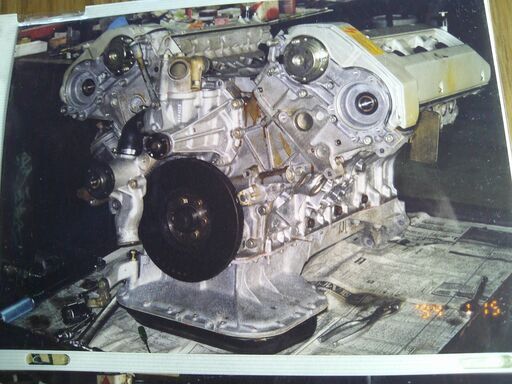 Mベンツ119.V8リビルトエンジン製作販売専門工場-専用ベンチによるテスト後引き渡し