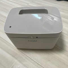 コンビ　combi  おしりふきウォーマー
の画像