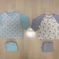120cm女児長袖ルームウエア2着