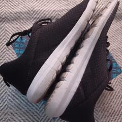 スニーカー　黒　メンズ　軽量スニーカー の画像