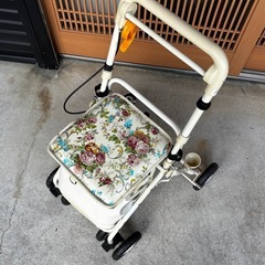 【美品】 シルバーカー 花柄   使用感少なめ
