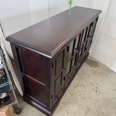 【D-451】北海道民芸家具 焼印有 高級サイドボード　中古　現場の画像