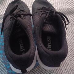 スニーカー　黒　メンズ　軽量スニーカー の画像