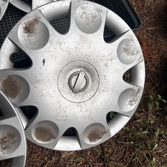 ニッサン　ホイールカバー　4枚セットの画像
