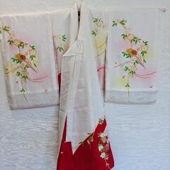 【他と被らない白!!】女の子　着物　お宮参り　卒園式　七五三　着物ハンガー付の画像