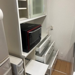 食器棚の画像