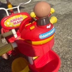 アンパンマン 三輪車の画像