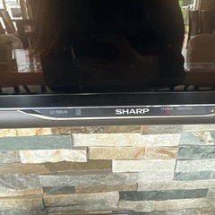 SHARP AQUOS70インチTVの画像