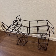 動物型の金属製ワインラック