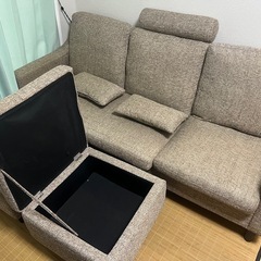 ソファーの画像