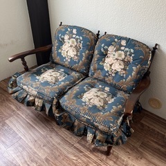 アンティーク風ソファーの画像