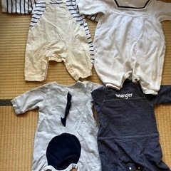 新生児の服10枚(単肌着・長肌着・ロンパース)の画像