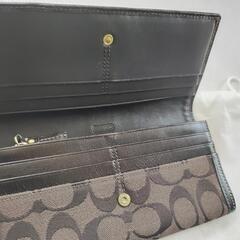 COACH折り財布　シグネチャー織柄の画像