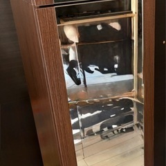 姿見ドレッサー（1枚目はほとんど同じ作りですが鏡の区切りの位置など細かいところが違います。）の画像