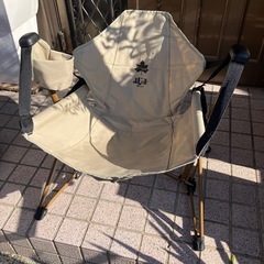 LOGOS🏕️のキャンプチェアの画像