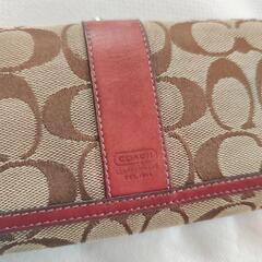 COACH長財布　がま口付きの画像