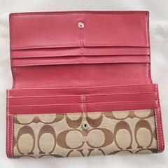 COACH長財布　がま口付きの画像