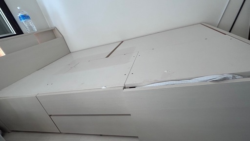 【受け渡し決定
】ニトリ セミダブルベット 電気とコンセント付き