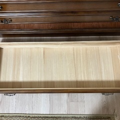 木製チェストの画像