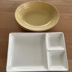 お皿各2枚　計4枚セットの画像
