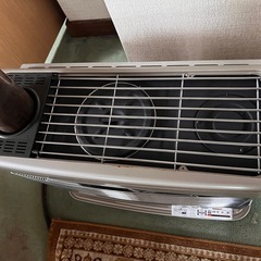 コロナ　煙突式石油ストーブ　床暖房機能付き　2016年製　動作確認済みの画像