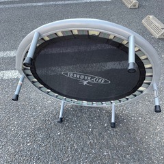 IRONMAN CLUB トランポリン 体幹トレーニングの画像