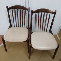 鳥取家具　椅子　2脚で5000円の画像