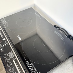 【超美品‼️】山善 2022年製 2口IHクッキングヒーター 電磁調理器 1400W 調理家電 ブラック♪の画像