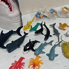 海の生物　フィギィア＆キーホルダーなど28点セットの画像