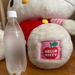 キティ特大ぬいぐるみの画像