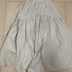 アングリッド　ナイロンスカート
