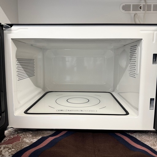 ①【超美品‼️】ツインバード 2023年製 20L電子レンジ フラット庫内 高級ミラーガラス ブラック♪