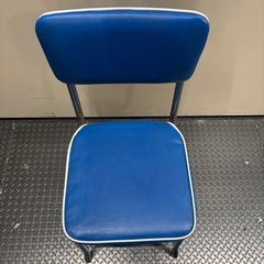 椅子　チェア　カフェチェア　青色の画像