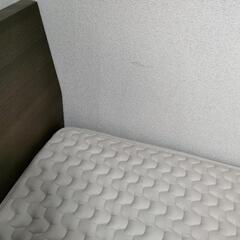 セミダブルベッドの画像