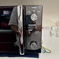②【超美品‼️】ツインバード 2020年製 20L電子レンジ フラット庫内 高級ミラーガラス ブラック♪の画像