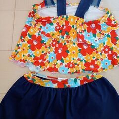 美品☆水着セパレート/花柄×紺/120cmの画像